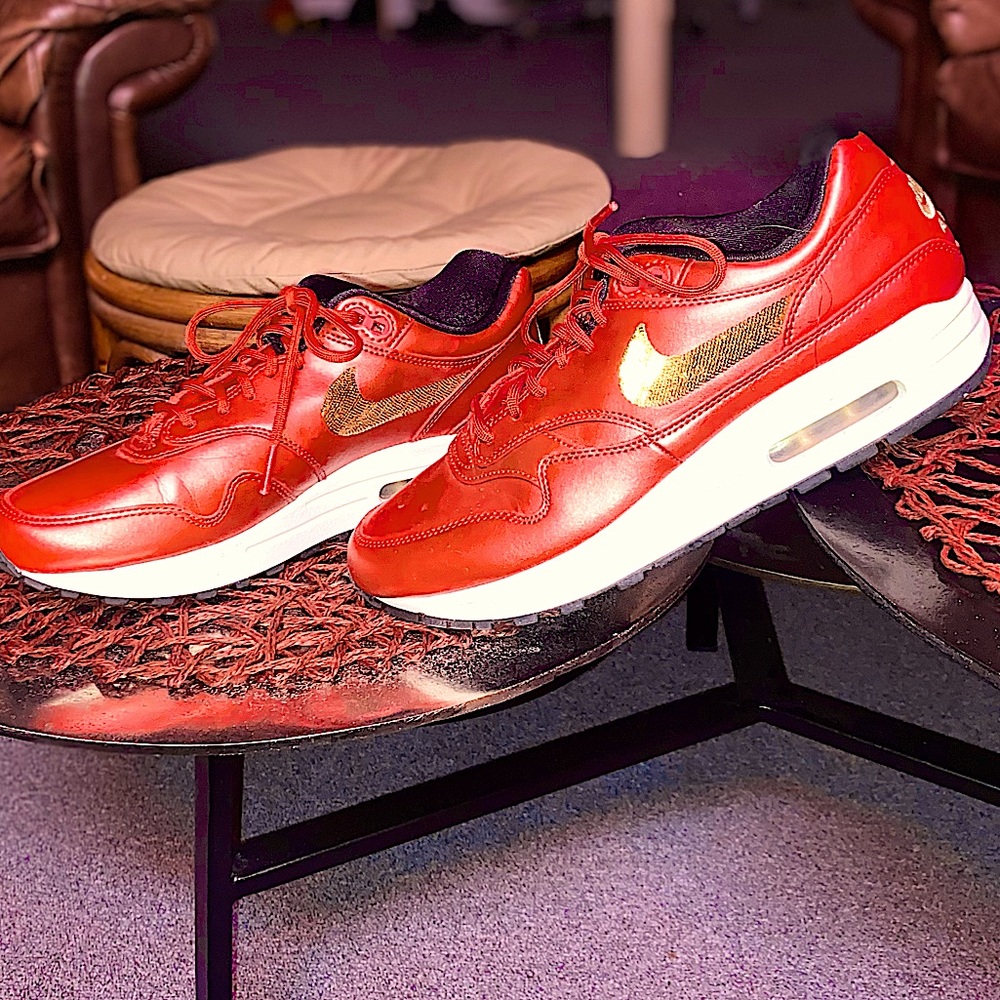 WOMENS AIR MAX 1 'GOLD SEQUIN'